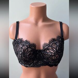 Victoria's Secret push up very sexy Black Lace Bra size 38 D